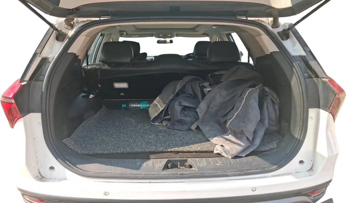 2022 Mahindra XUV700 AX 5 P MT 5 STR, Petrol, Manual, 32,295 km, exterior