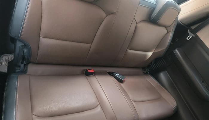 2024 Mahindra SCORPIO-N Z8 Select Petrol MT, CNG, Manual, 13,063 km, interior