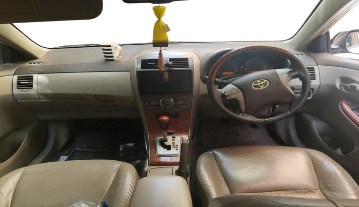 2011 Toyota Corolla AE111 AT, CNG, Automatic, 1,74,836 km, interior