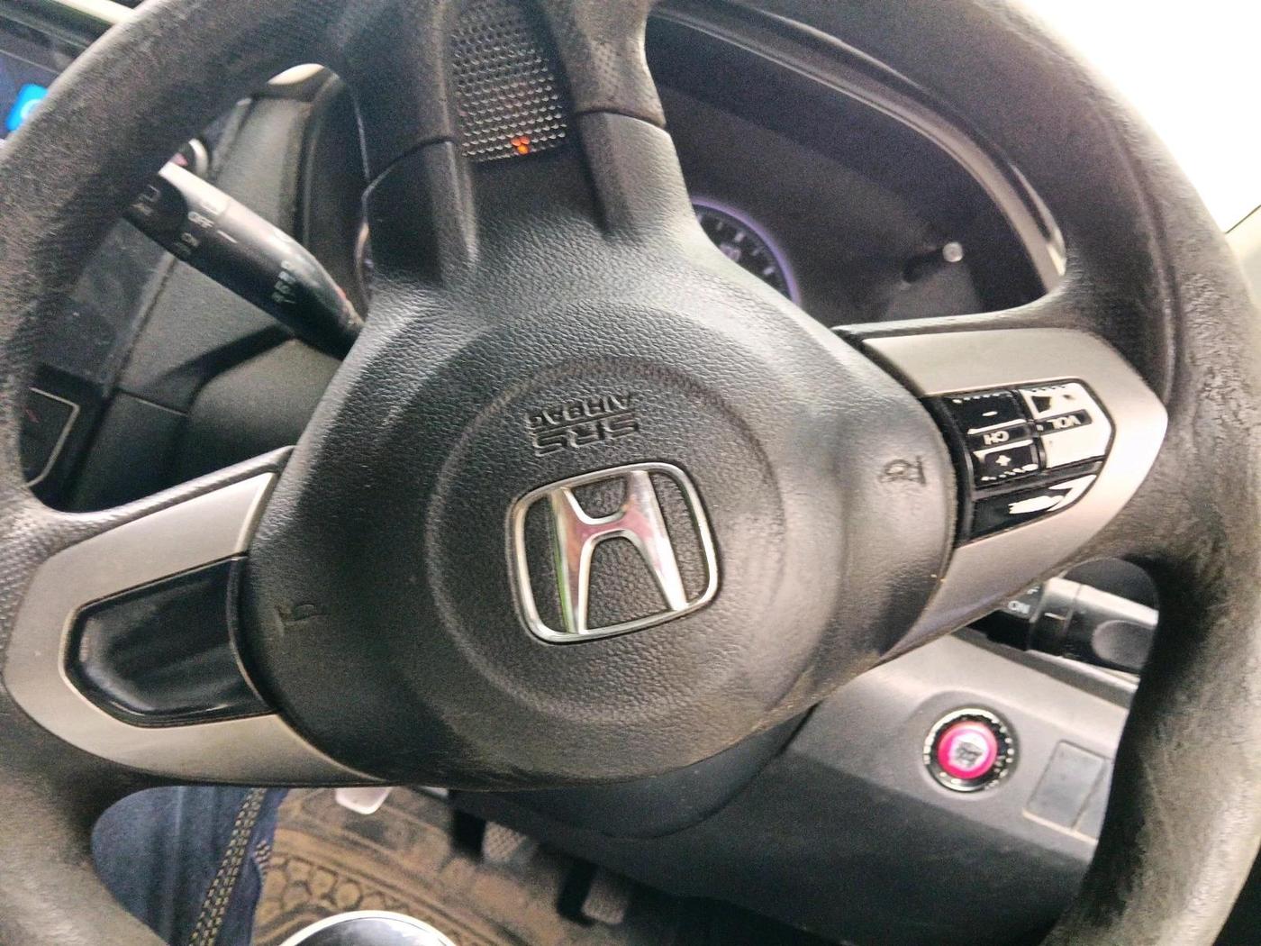 2016 Honda BR-V 1.5L I-VTEC V, Petrol, Manual, 1,04,528 km, interior