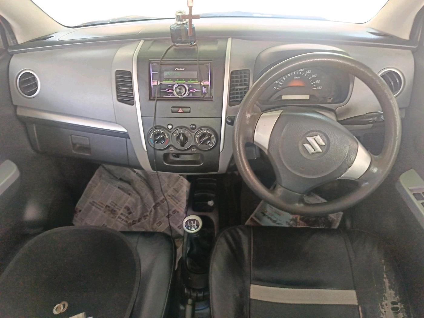 2012 Maruti Wagon R 1.0 LXI, Petrol, Manual, 45,611 km, interior