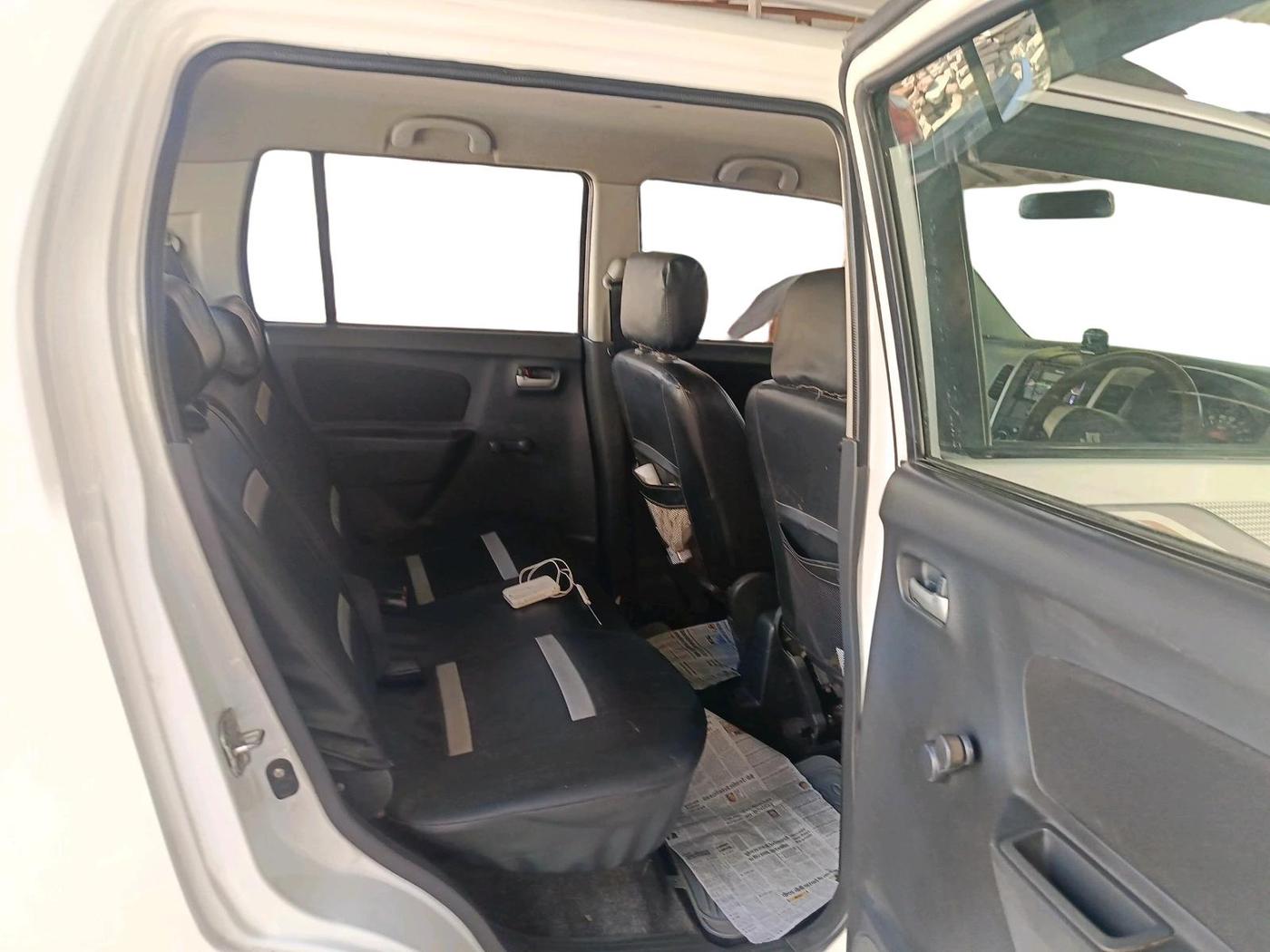 2012 Maruti Wagon R 1.0 LXI, Petrol, Manual, 45,611 km, interior