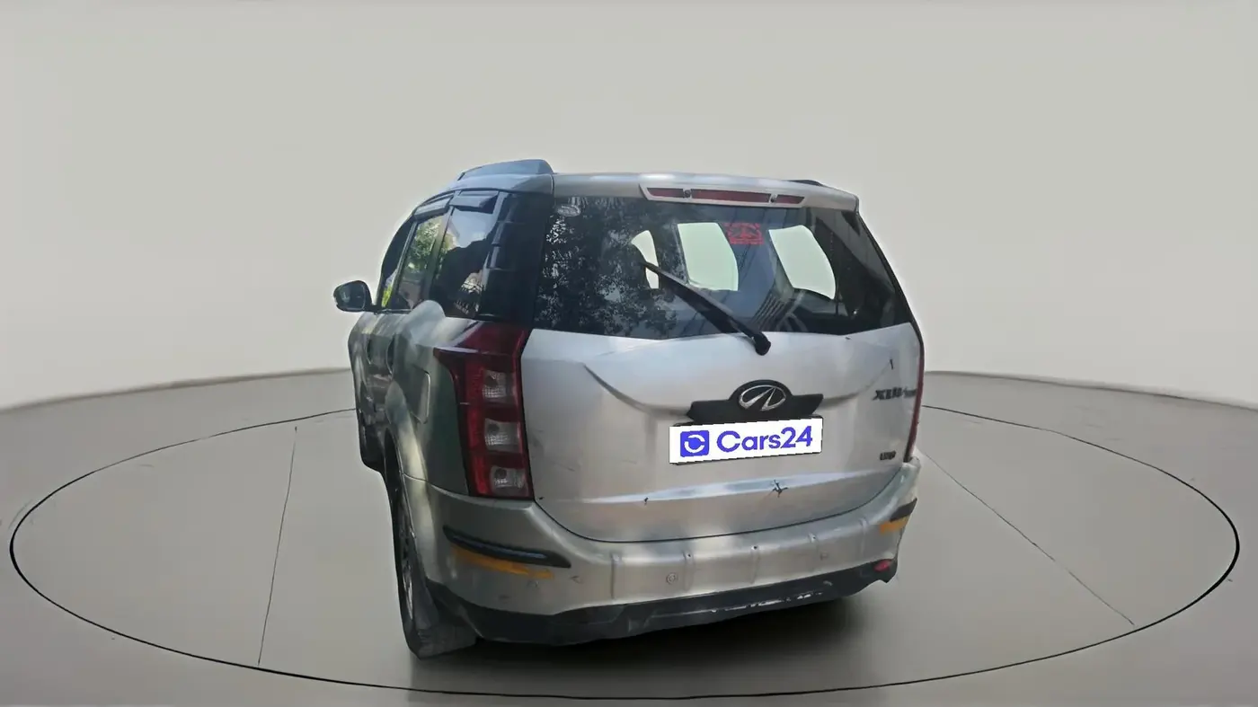 2013 Mahindra XUV500 W8, Diesel, Manual, 1,90,042 km, exterior