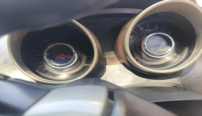 2013 Mahindra XUV500 W8, Diesel, Manual, 1,90,042 km, interior