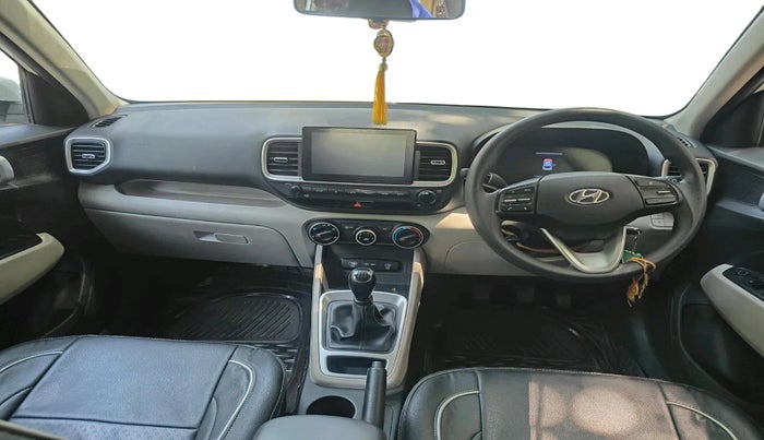 2023 Hyundai VENUE S(O) 1.2, Petrol, Manual, 11,015 km, interior