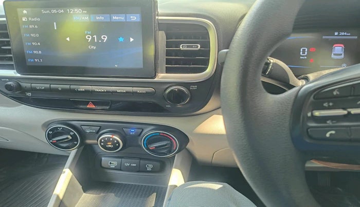 2023 Hyundai VENUE S(O) 1.2, Petrol, Manual, 11,015 km, interior