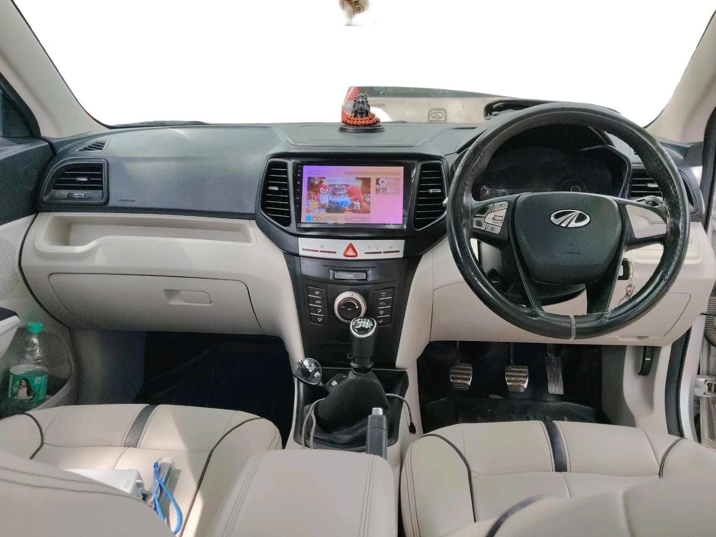 2021 Mahindra XUV300 W6 1.5 Sunroof Diesel, Diesel, Manual, 71,990 km, interior