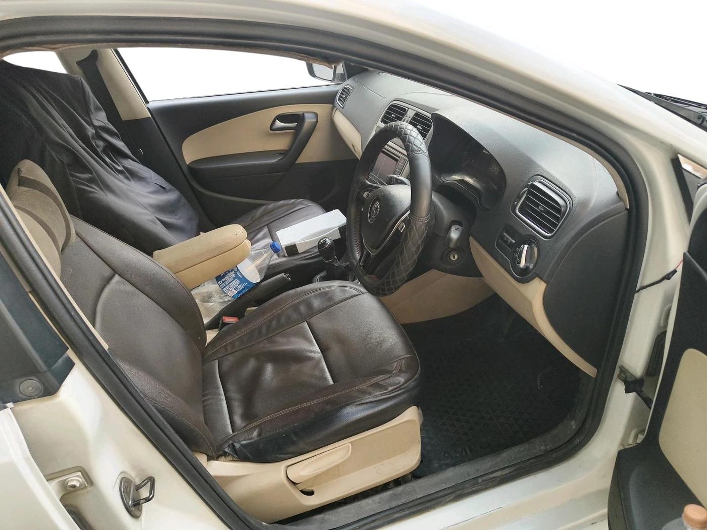 2017 Volkswagen Ameo HIGHLINE1.5L, Diesel, Manual, 87,329 km, interior