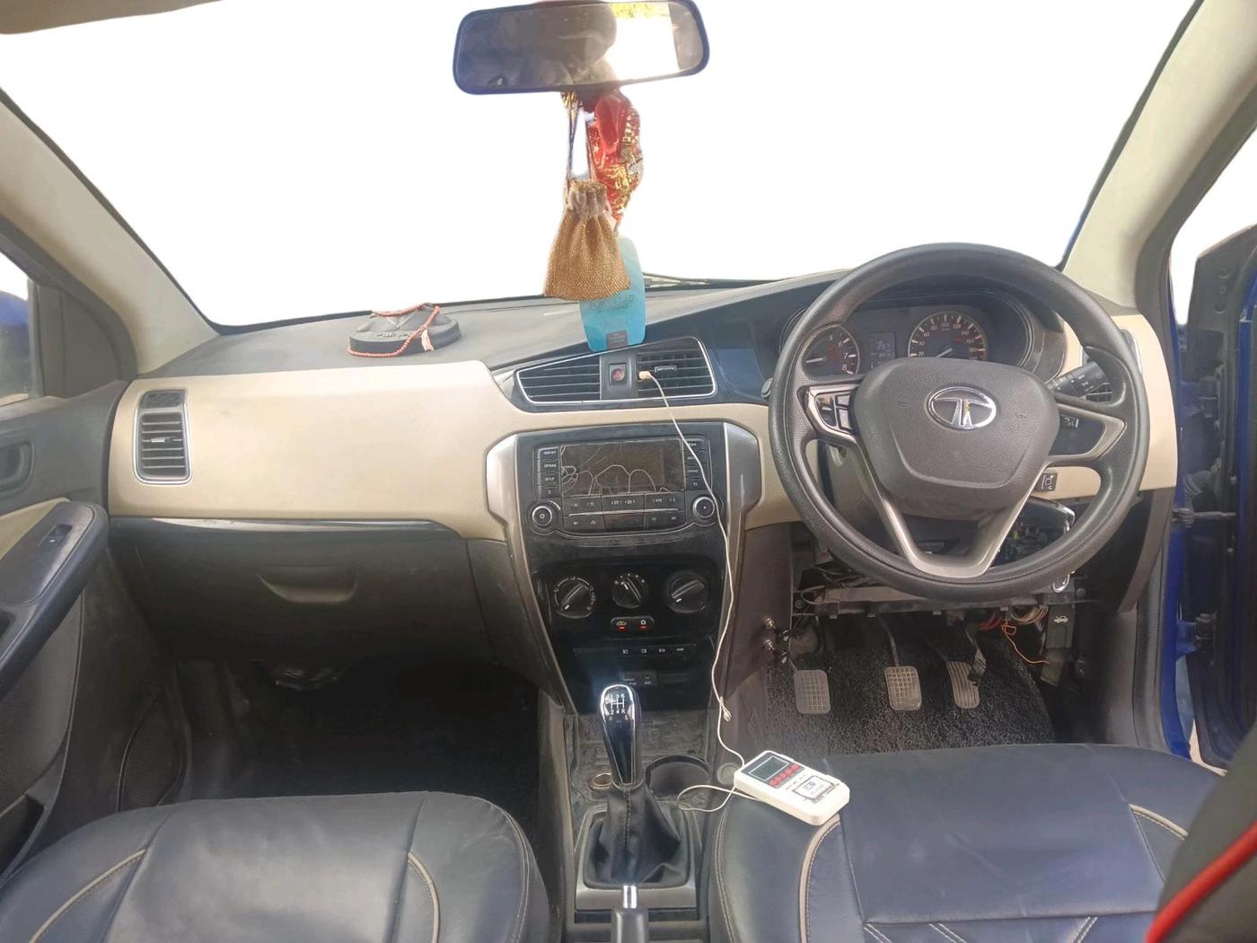 2014 Tata Zest XM PETROL, CNG, Manual, 88,165 km, interior