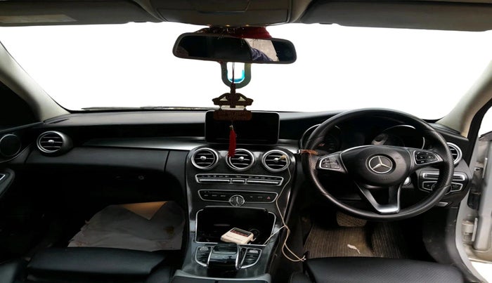 2017 Mercedes Benz C Class 220d, Diesel, Automatic, 1,16,495 km, interior