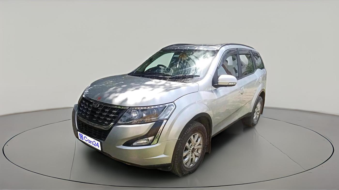 2018 Mahindra XUV500 W9, Diesel, Manual, 1,14,125 km, exterior