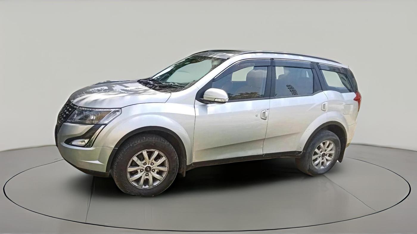 2018 Mahindra XUV500 W9, Diesel, Manual, 1,14,125 km, exterior
