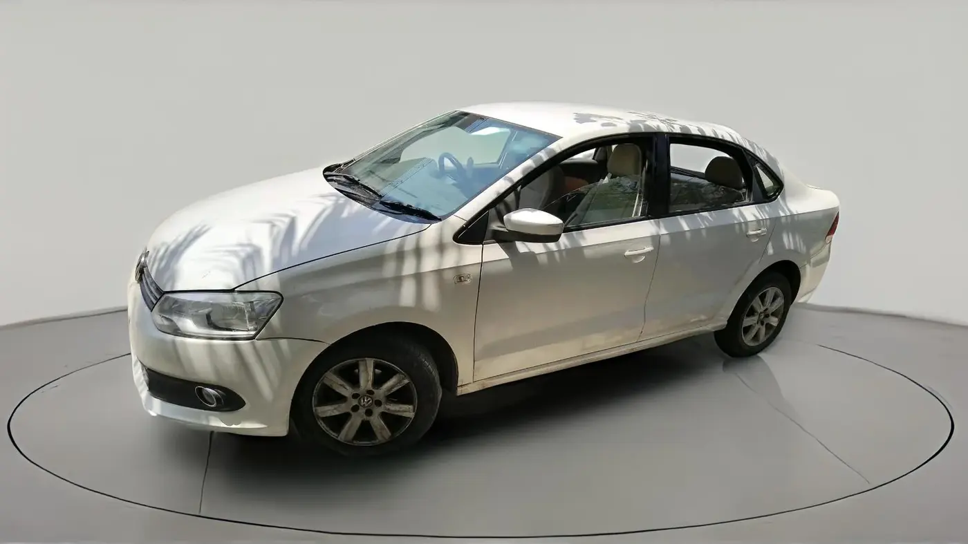 2011 Volkswagen Vento HIGHLINE DIESEL 1.6, Diesel, Manual, 1,25,314 km, exterior