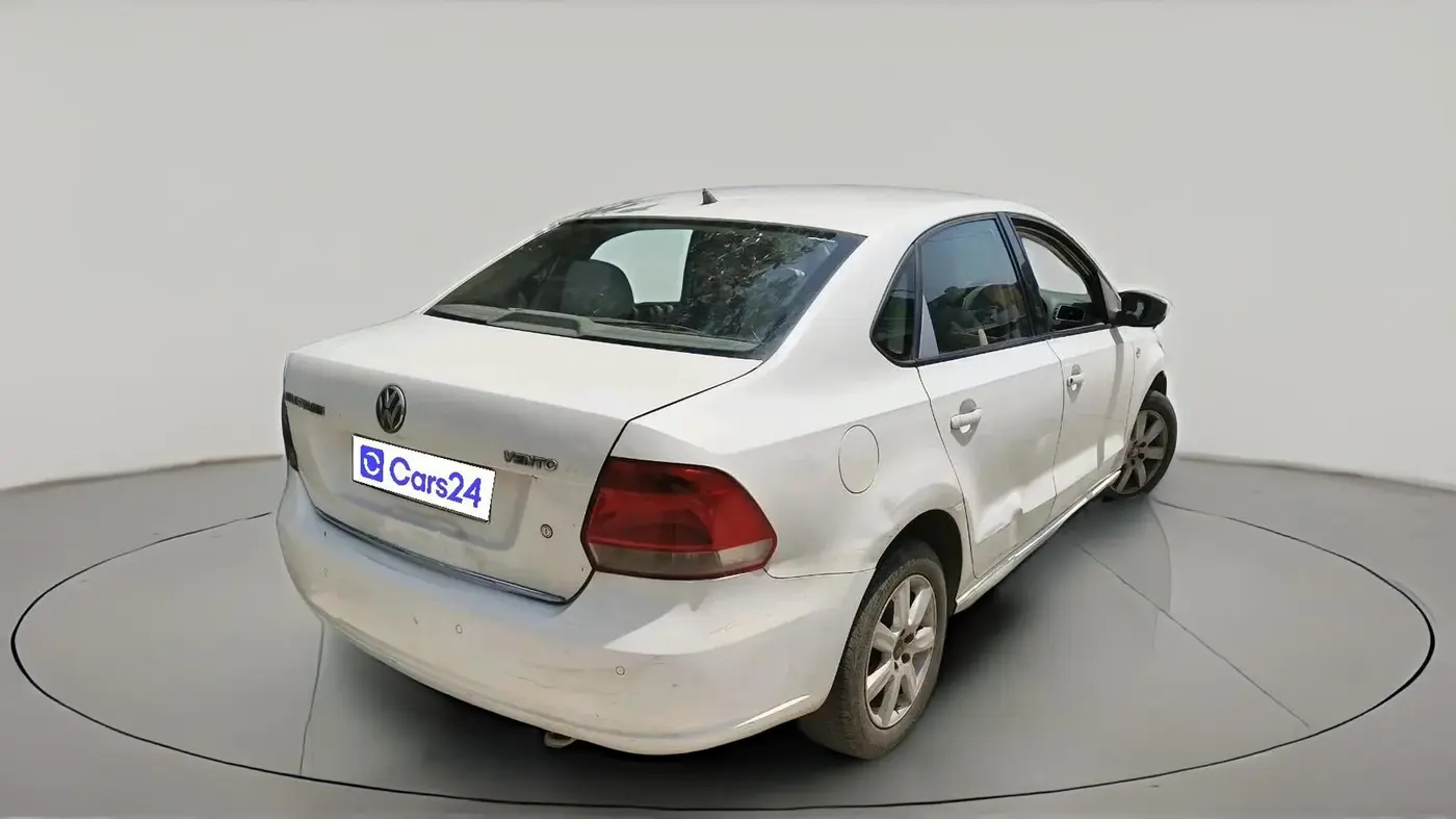 2011 Volkswagen Vento HIGHLINE DIESEL 1.6, Diesel, Manual, 1,25,314 km, exterior