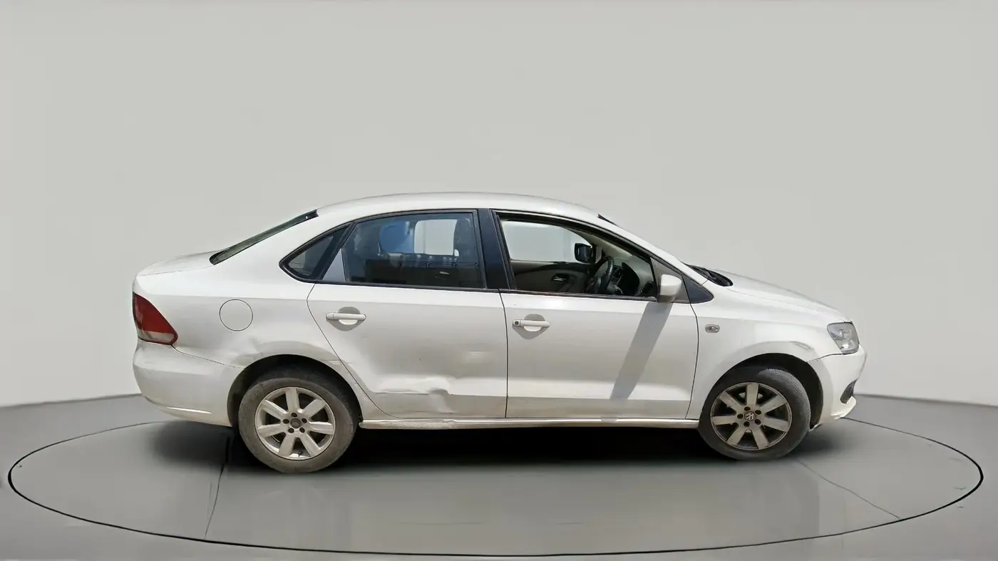 2011 Volkswagen Vento HIGHLINE DIESEL 1.6, Diesel, Manual, 1,25,314 km, exterior