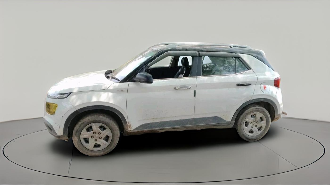 2021 Hyundai VENUE E 1.2, Petrol, Manual, 96,767 km, exterior