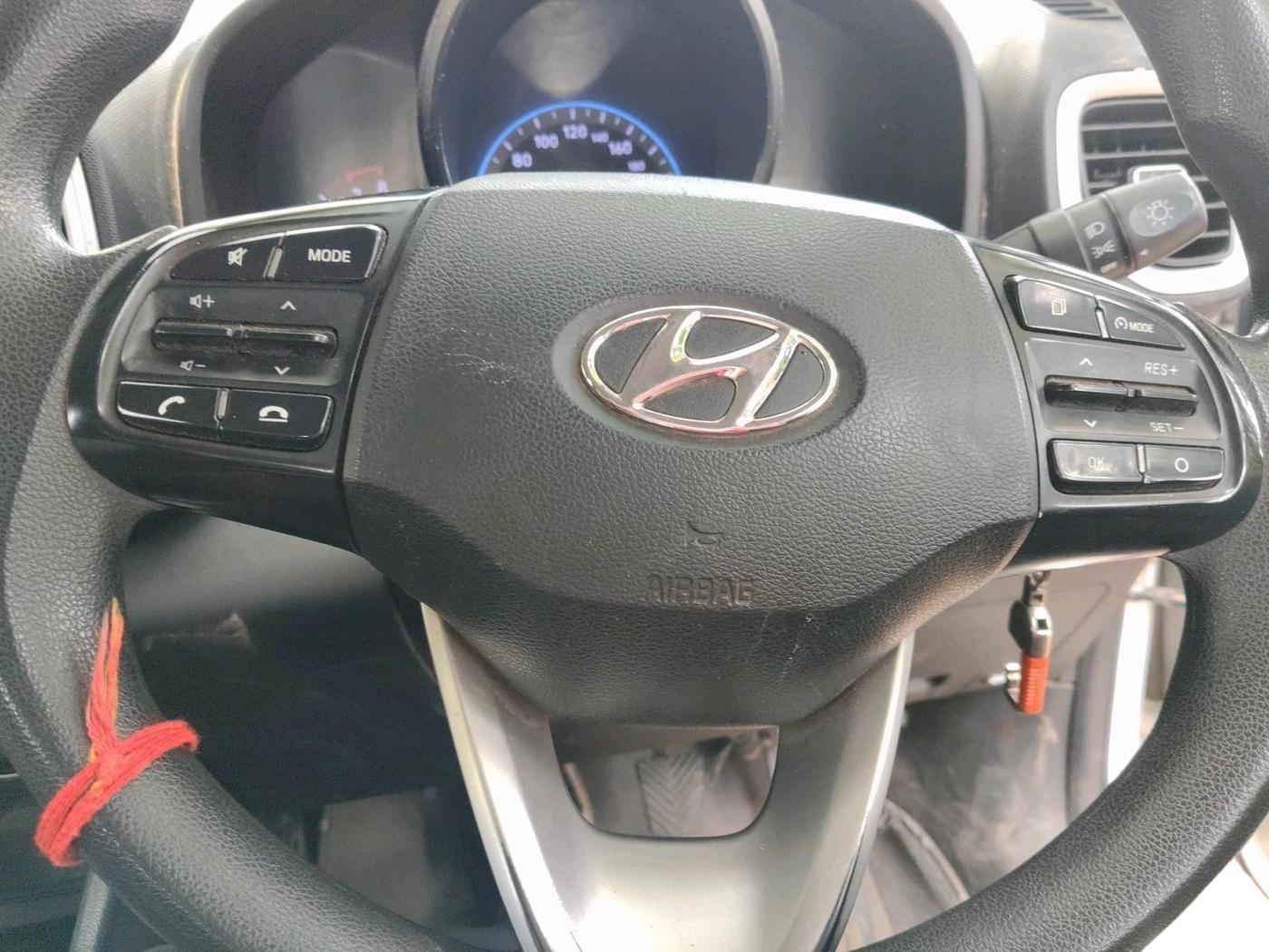 2021 Hyundai VENUE E 1.2, Petrol, Manual, 96,767 km, interior