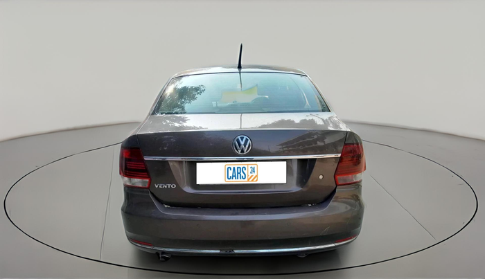 2015 Volkswagen Vento HIGHLINE 1.6 MPI, Petrol, Manual, 1,20,000 km, exterior
