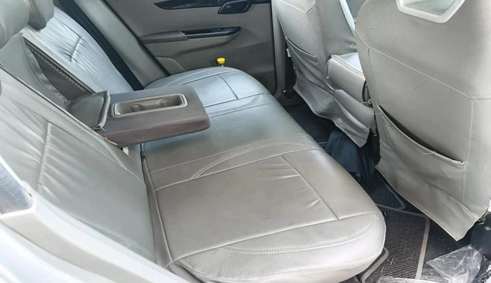 2016 Mahindra Kuv100 K8 D 6 STR, Diesel, Manual, 94,175 km, interior