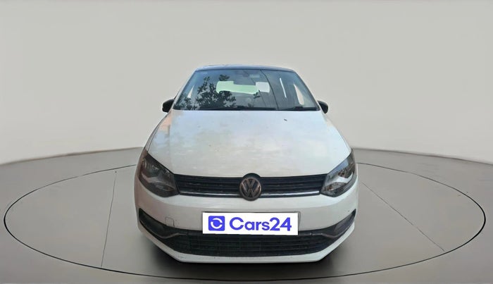 2017 Volkswagen Polo HIGHLINE1.2L, Petrol, Manual, 1,00,848 km, exterior