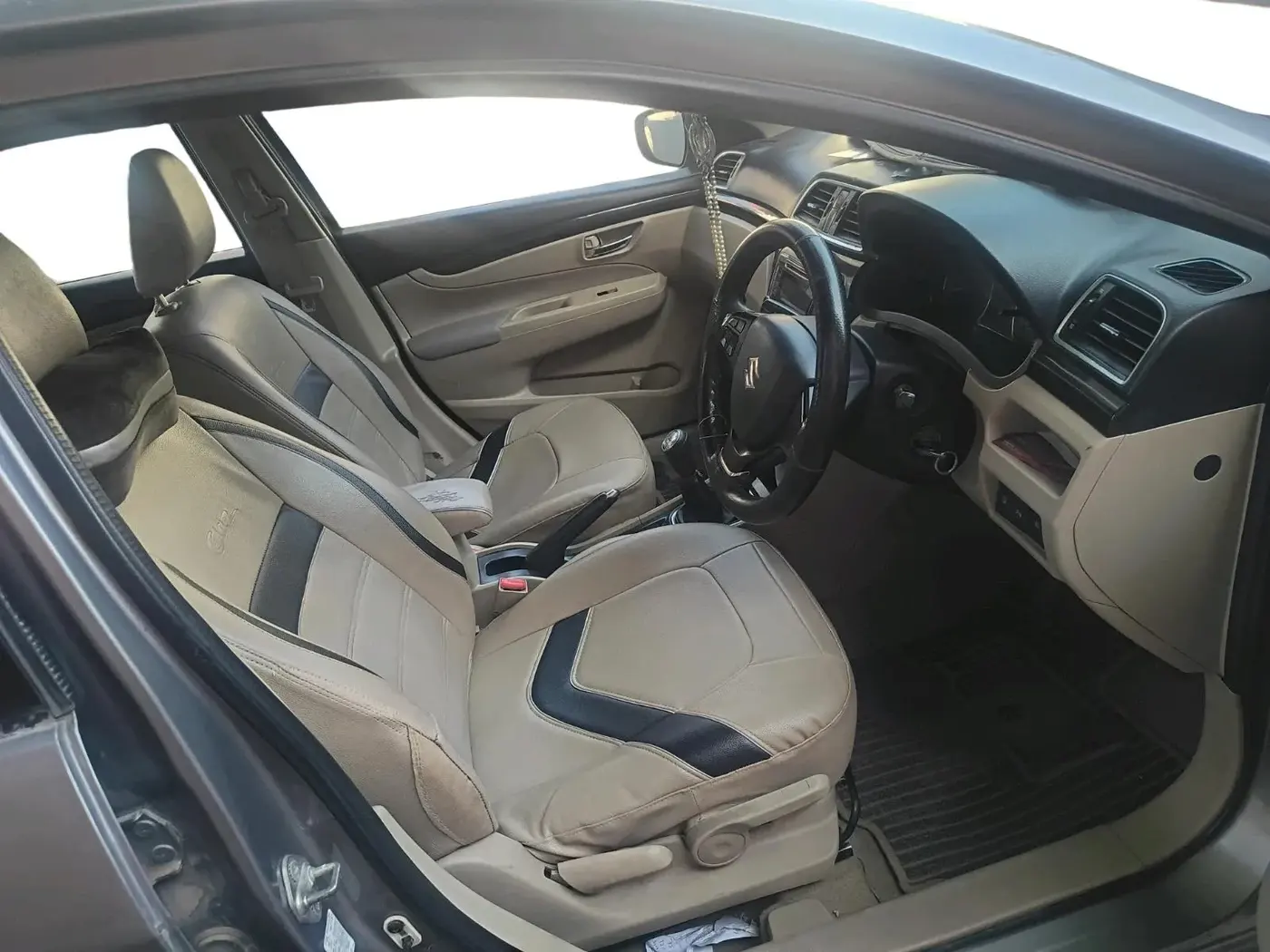 2016 Maruti Ciaz VDI+ SHVS, Diesel, Manual, 1,30,503 km, interior