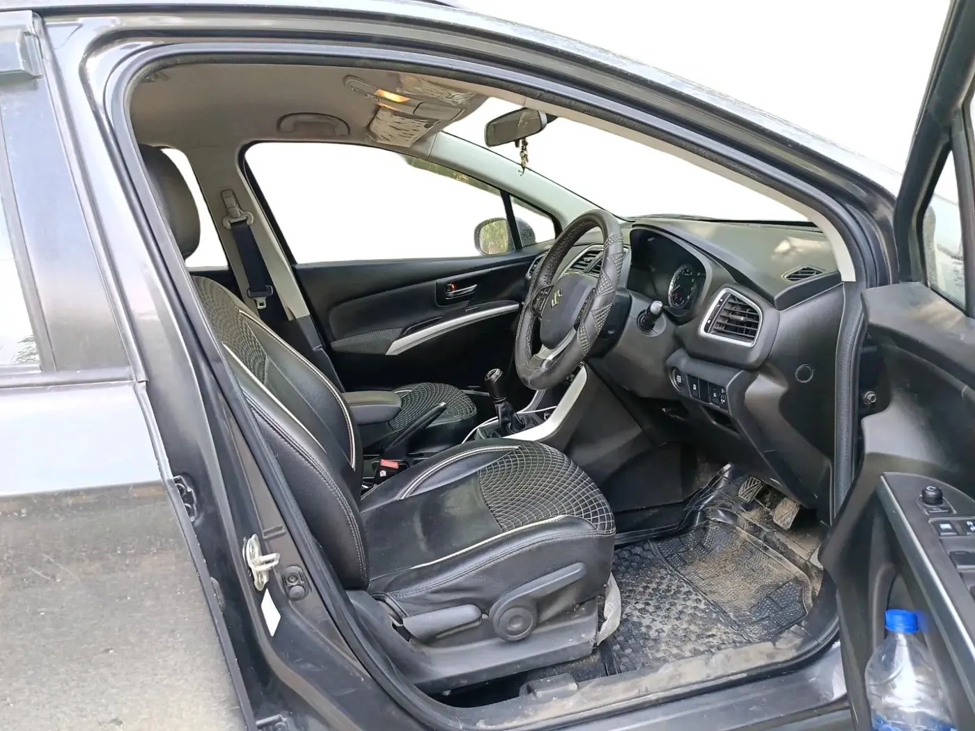 2021 Maruti S Cross ZETA 1.5, Petrol, Manual, 2,20,970 km, interior