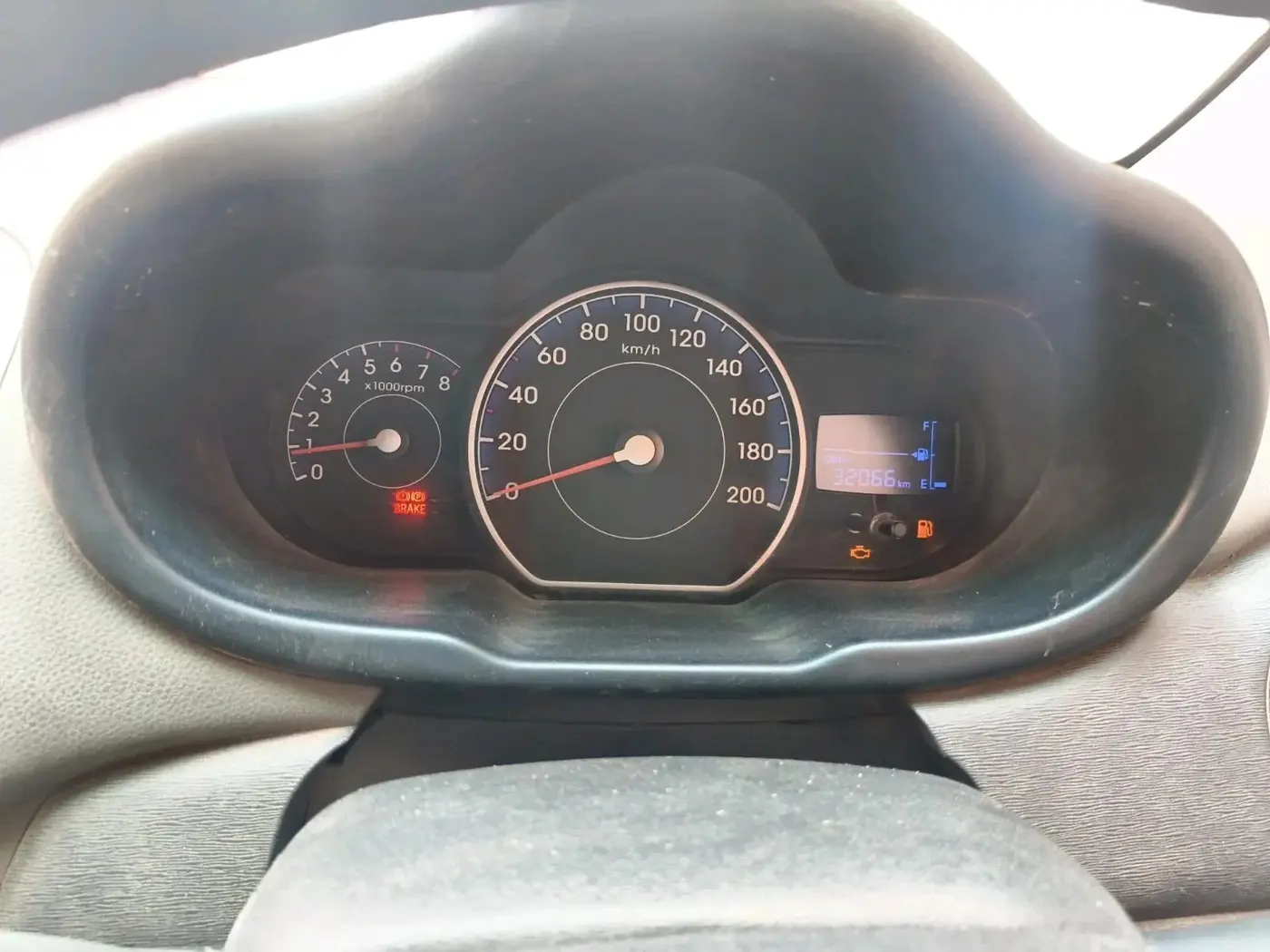 2015 Hyundai i10 SPORTZ 1.1, Petrol, Manual, 32,066 km, interior