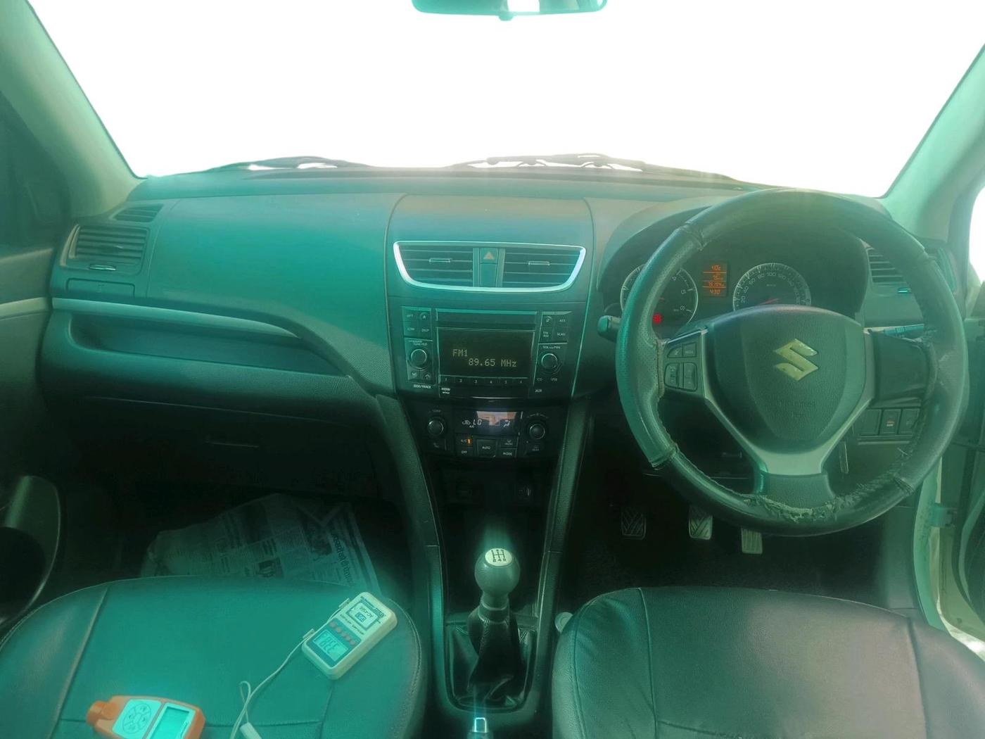 2013 Maruti Swift ZDI, Diesel, Manual, 75,194 km, interior