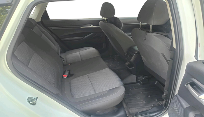 2025 KIA SELTOS HTK Plus (O) 1.5 Petrol MT, Petrol, Manual, 11,737 km, interior
