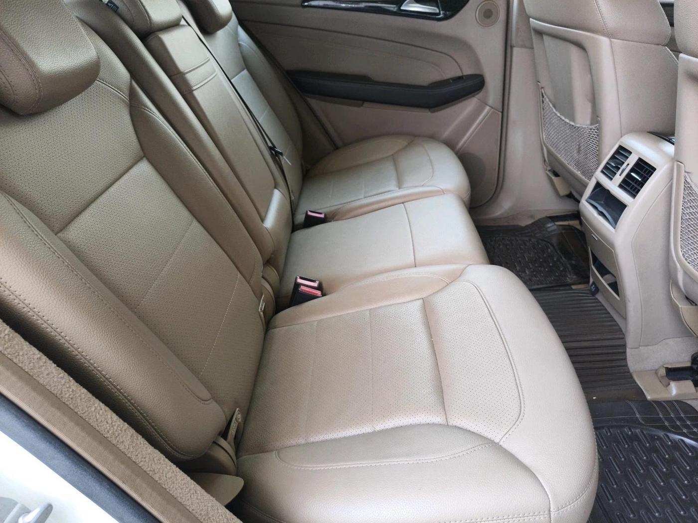 2014 Mercedes Benz Ml Class 250 CDI, Diesel, Automatic, 1,96,701 km, interior