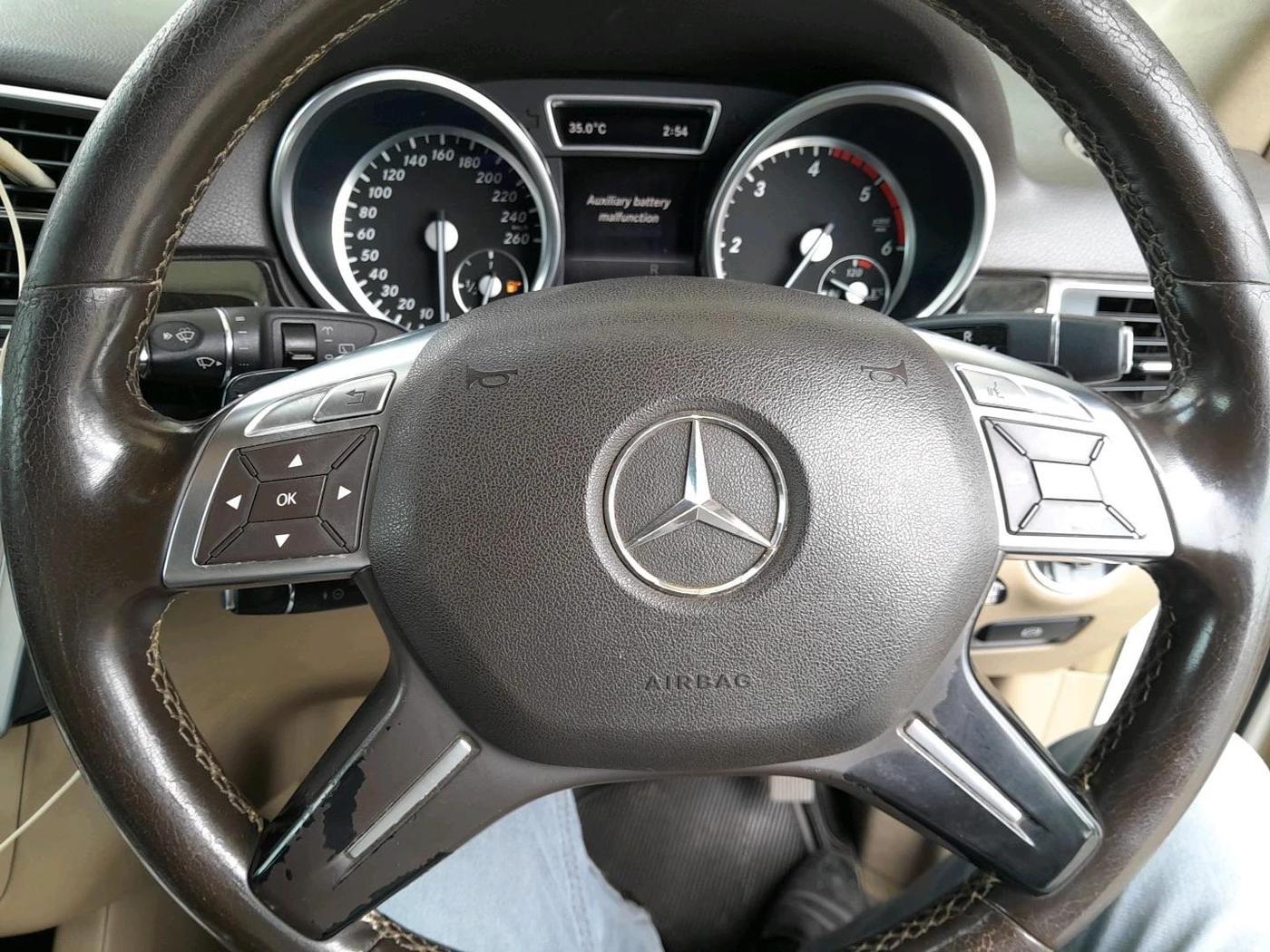 2014 Mercedes Benz Ml Class 250 CDI, Diesel, Automatic, 1,96,701 km, interior