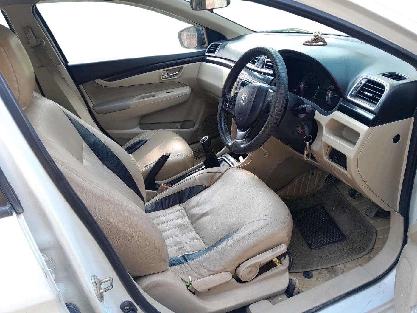 2015 Maruti Ciaz VXI, Petrol, Manual, 1,69,491 km, interior