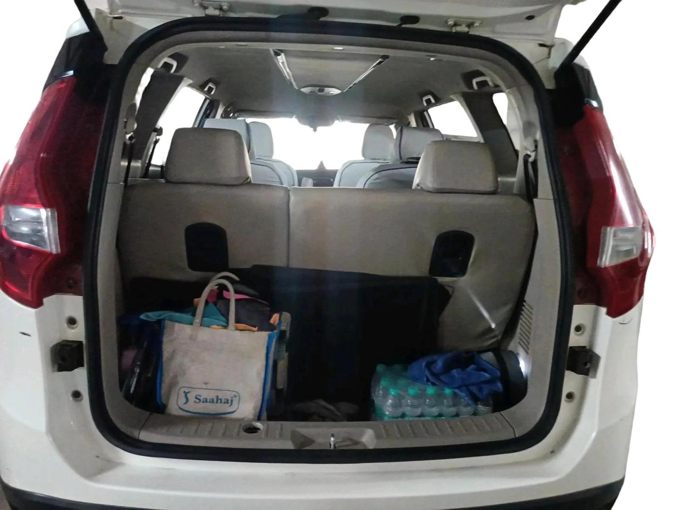 2021 Mahindra MARAZZO M 6 + 7 STR, Diesel, Manual, 1,51,642 km, exterior