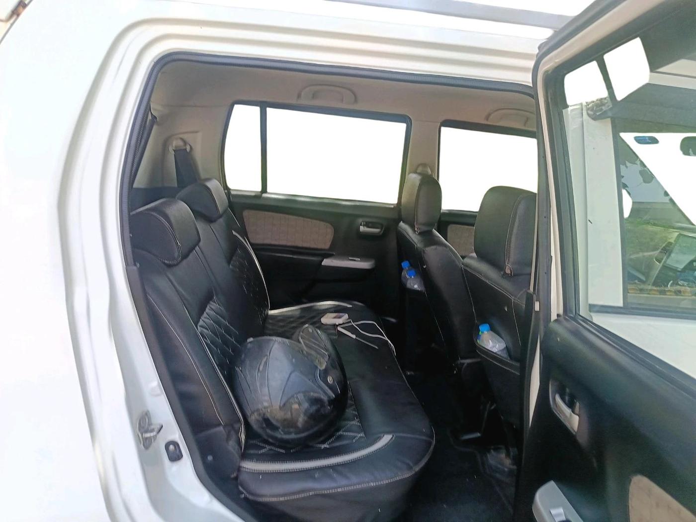 2014 Maruti Wagon R 1.0 VXI, Petrol, Manual, 28,763 km, interior