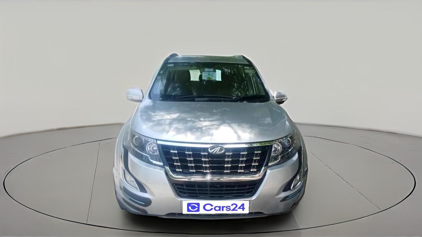 2017 Mahindra XUV500 W10, Diesel, Manual, 1,23,320 km, exterior