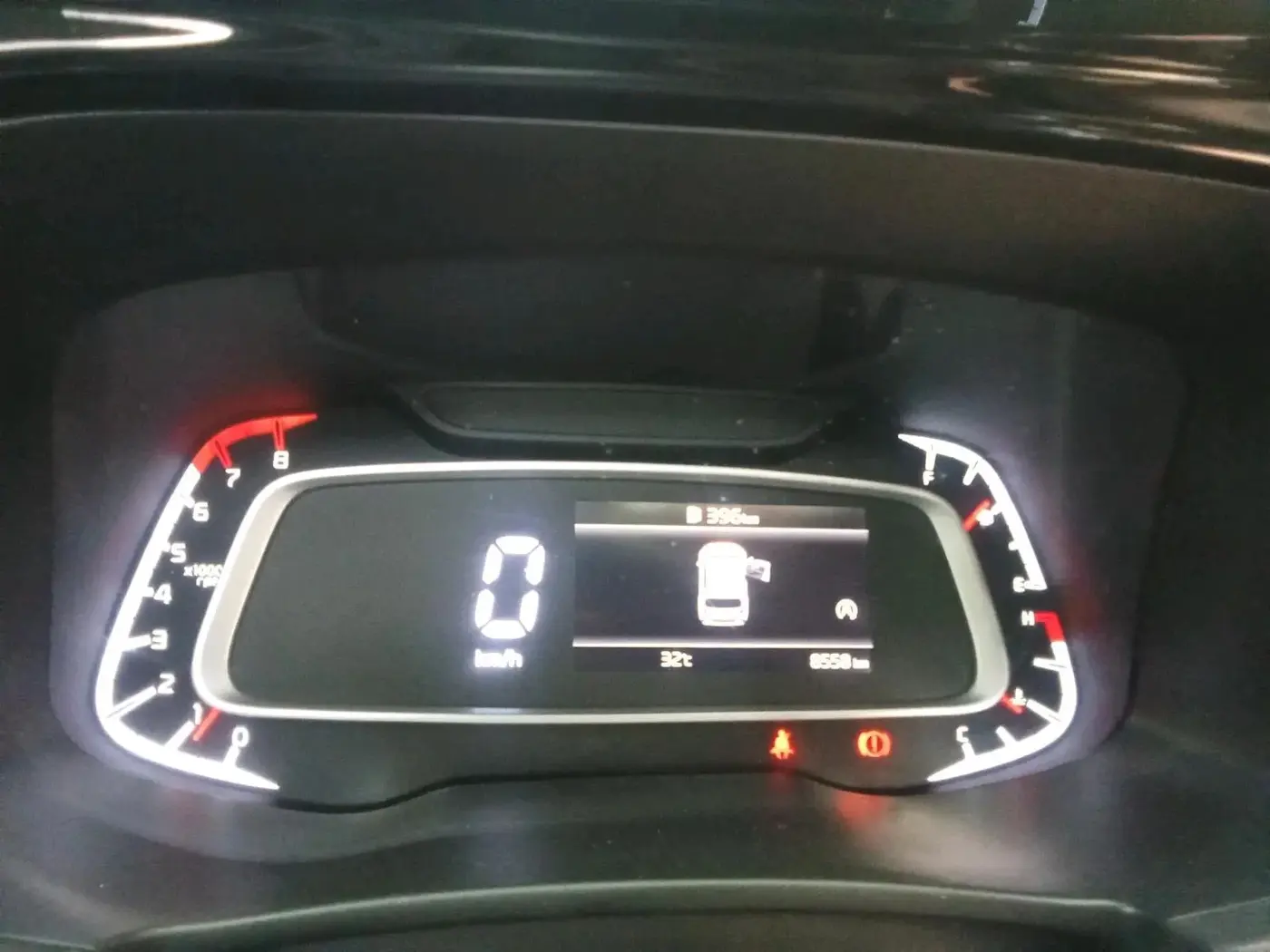 2025 KIA SONET HTK (O) 1.2 Petrol MT, Petrol, Manual, 8,558 km, interior