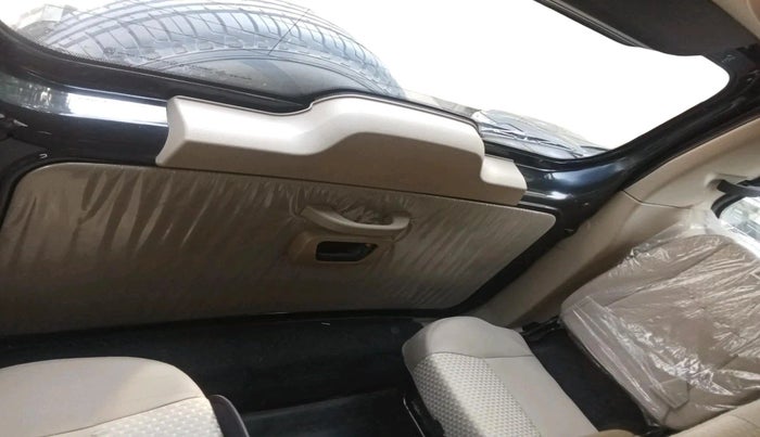 2024 Mahindra BOLERO NEO N 8, Diesel, Manual, 45,847 km, interior