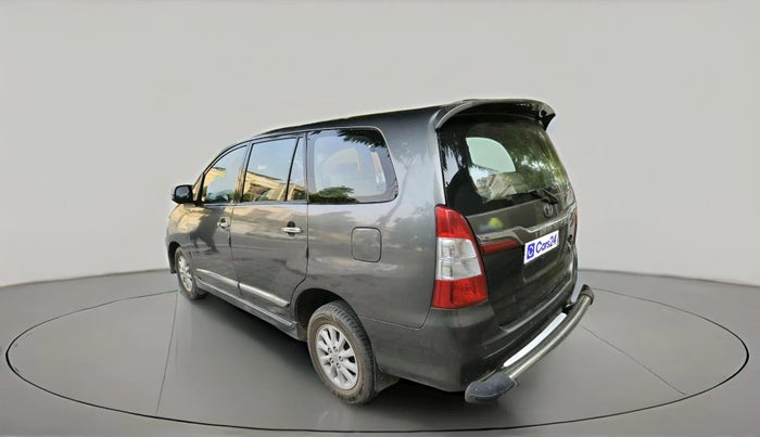 2014 Toyota Innova 2.5 VX 8 STR, Diesel, Manual, 1,45,716 km, exterior