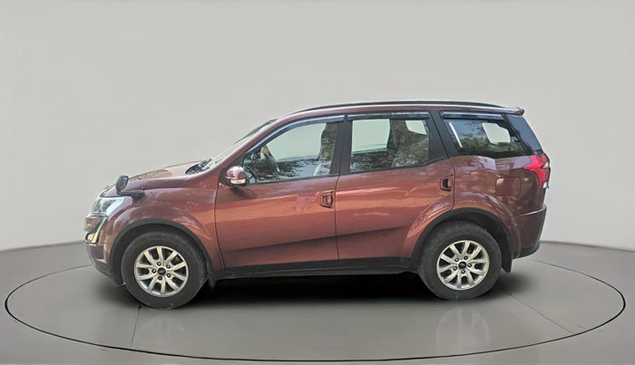 2018 Mahindra XUV500 W9, Diesel, Manual, 87,412 km, exterior