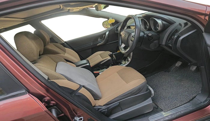 2018 Mahindra XUV500 W9, Diesel, Manual, 87,412 km, interior