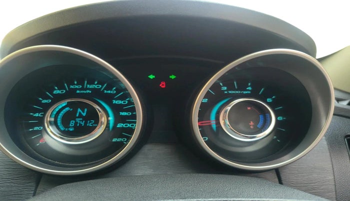 2018 Mahindra XUV500 W9, Diesel, Manual, 87,412 km, interior