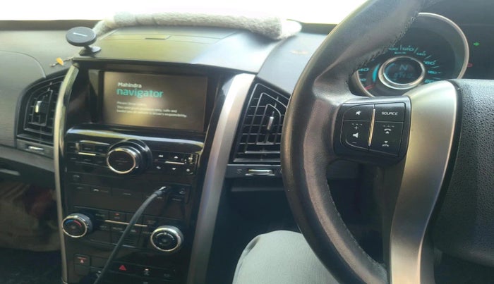 2018 Mahindra XUV500 W9, Diesel, Manual, 87,412 km, interior