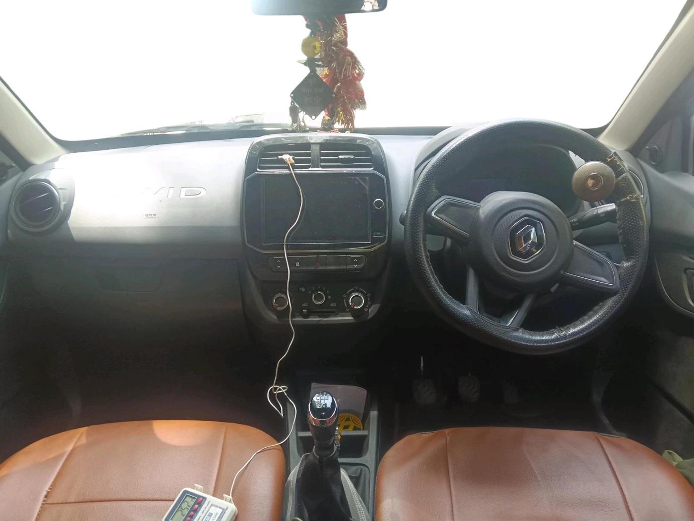 2020 Renault Kwid RXT 1.0 (O), Petrol, Manual, 53,355 km, interior
