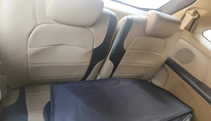 2014 Honda Mobilio 1.5L I-VTEC V, Petrol, Manual, 93,244 km, interior