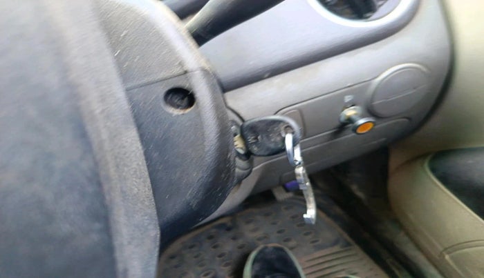 2011 Hyundai i10 MAGNA 1.1, Petrol, Manual, 54,709 km, interior