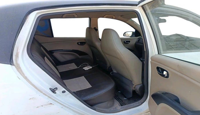 2011 Hyundai i10 MAGNA 1.1, Petrol, Manual, 54,709 km, interior