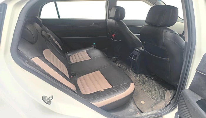 2015 Hyundai Creta  SX 1.6 Petrol , Petrol, Manual, 1,11,772 km, interior