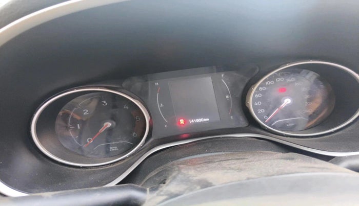 2017 Jeep Compass LONGITUDE (O) 2.0 DIESEL, Diesel, Manual, 1,42,000 km, interior