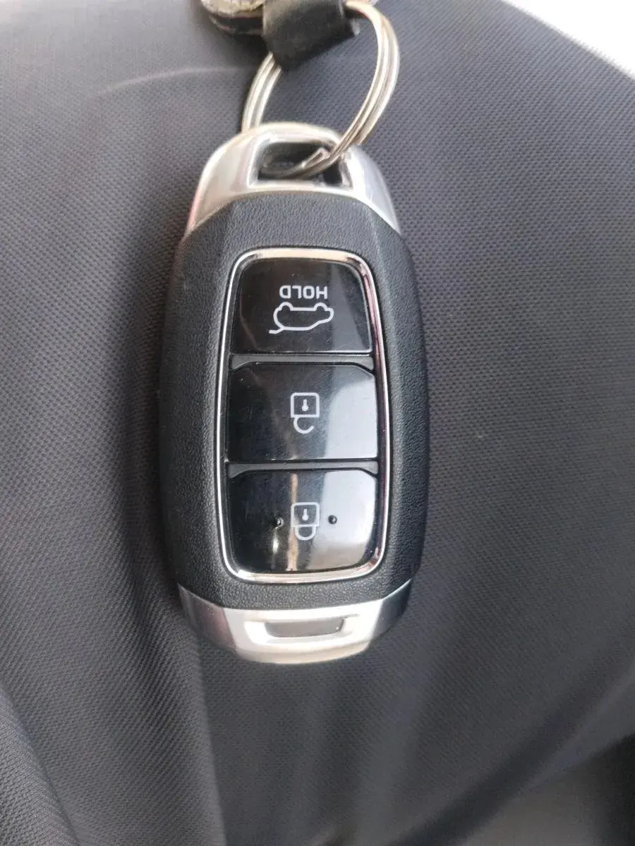 2024 Hyundai NEW I20 ASTA 1.2 MT, Petrol, Manual, 21,307 km, interior