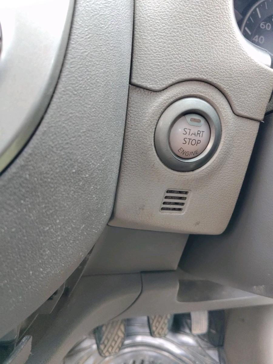 2011 Nissan Micra XV PREMIUM DIESEL, Diesel, Manual, 93,651 km, interior